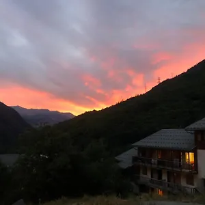 Appartement Bel En Résidence Avec Piscine, Orelle